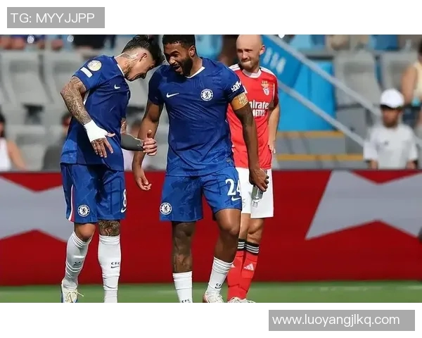 切尔西因一项震撼举动登顶热搜榜引发全网热议成为焦点