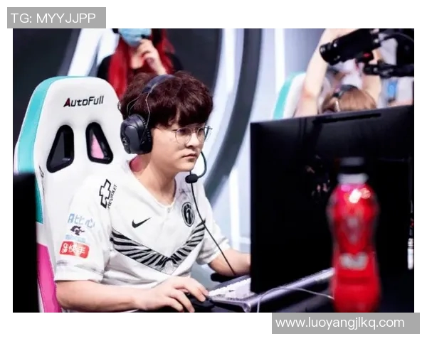 世界杯深夜发文，疑似回应转会传闻