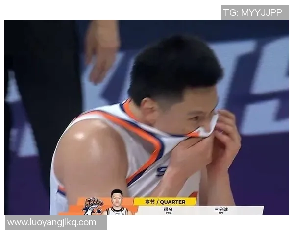 足球八卦社媒热议回应争议事件引发广泛关注 球迷观点分歧激烈